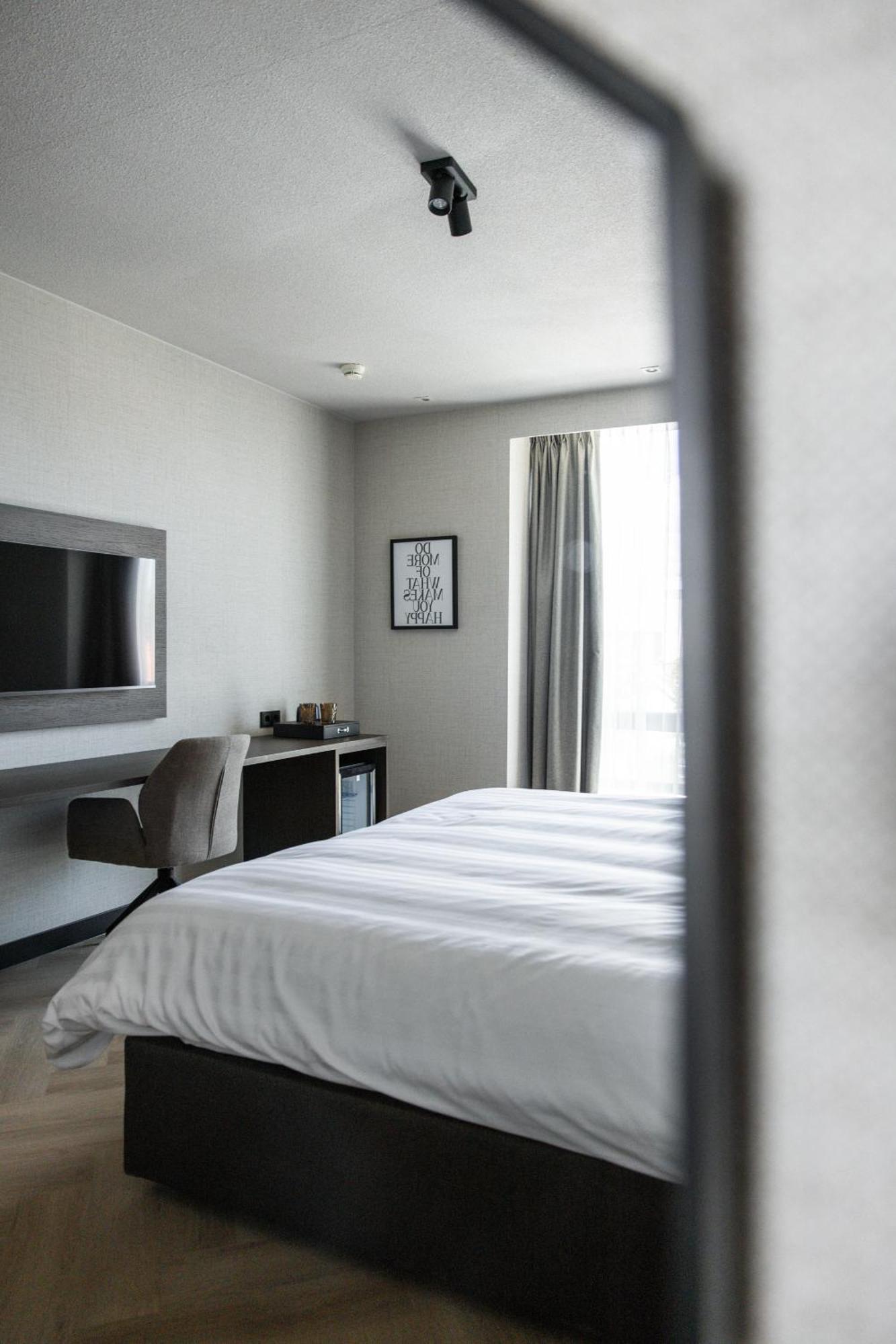 הופדורפ Hotel Twenty-Three Amsterdam Airport מראה חיצוני תמונה
