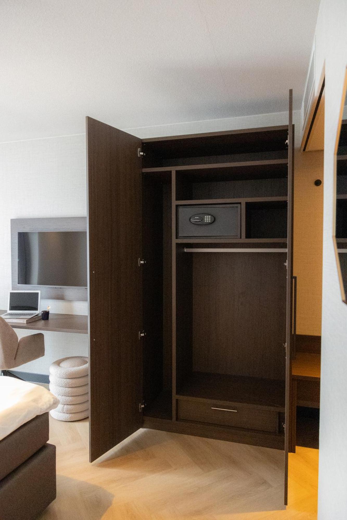 הופדורפ Hotel Twenty-Three Amsterdam Airport מראה חיצוני תמונה